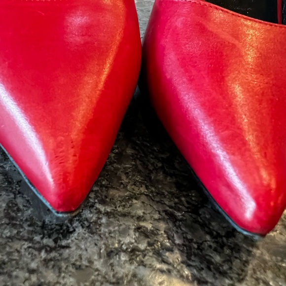 Saint Laurent Paris pump. Matte red, size 39. - Picture 3 of 6
